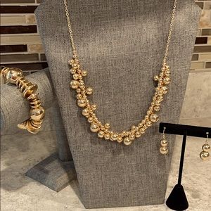 Necklace Bracelet & Earrings